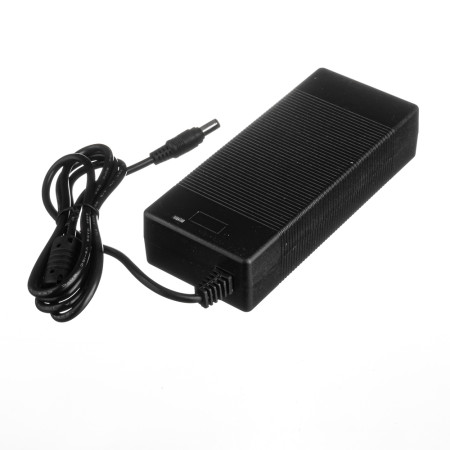 Led блок 24В штекер 4А 96Вт IP20
